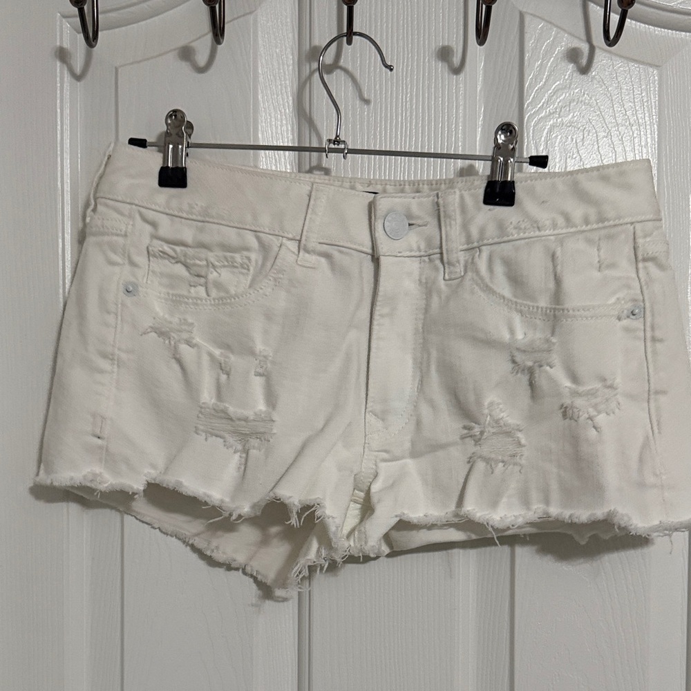 Express- Women's White Distressed Denim Shorts- size 4